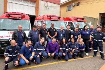 ENTREGA DE AMBULÂNCIAS